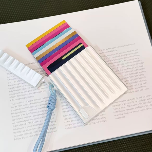 Polaroid photo paper box, anti-stick, slide-out design