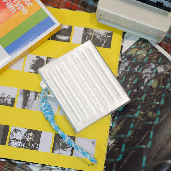 Polaroid photo paper box, with non-stick compartments, available for release