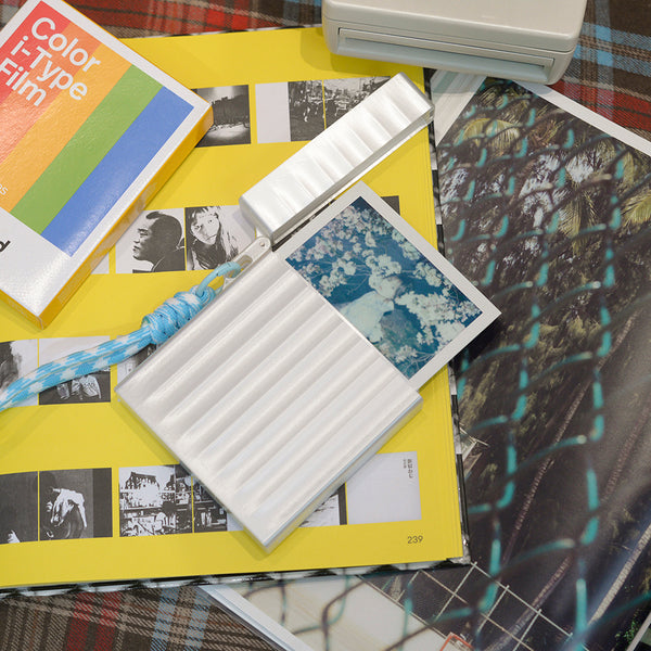 Polaroid photo paper box, with non-stick compartments, available for release