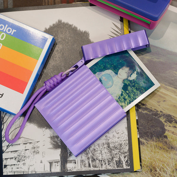 Polaroid photo paper box, with non-stick compartments, available for release